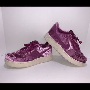 Nike Air Force 1 LV8 Women’s